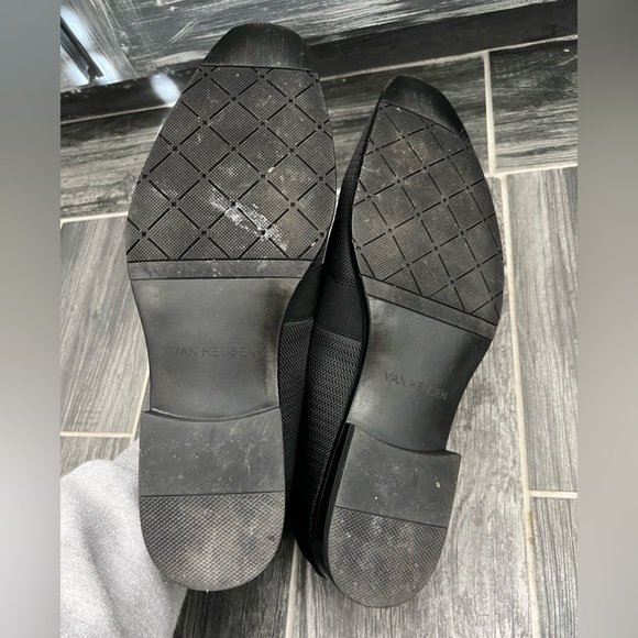 VAN HEUSEN Black Chamber Loafers